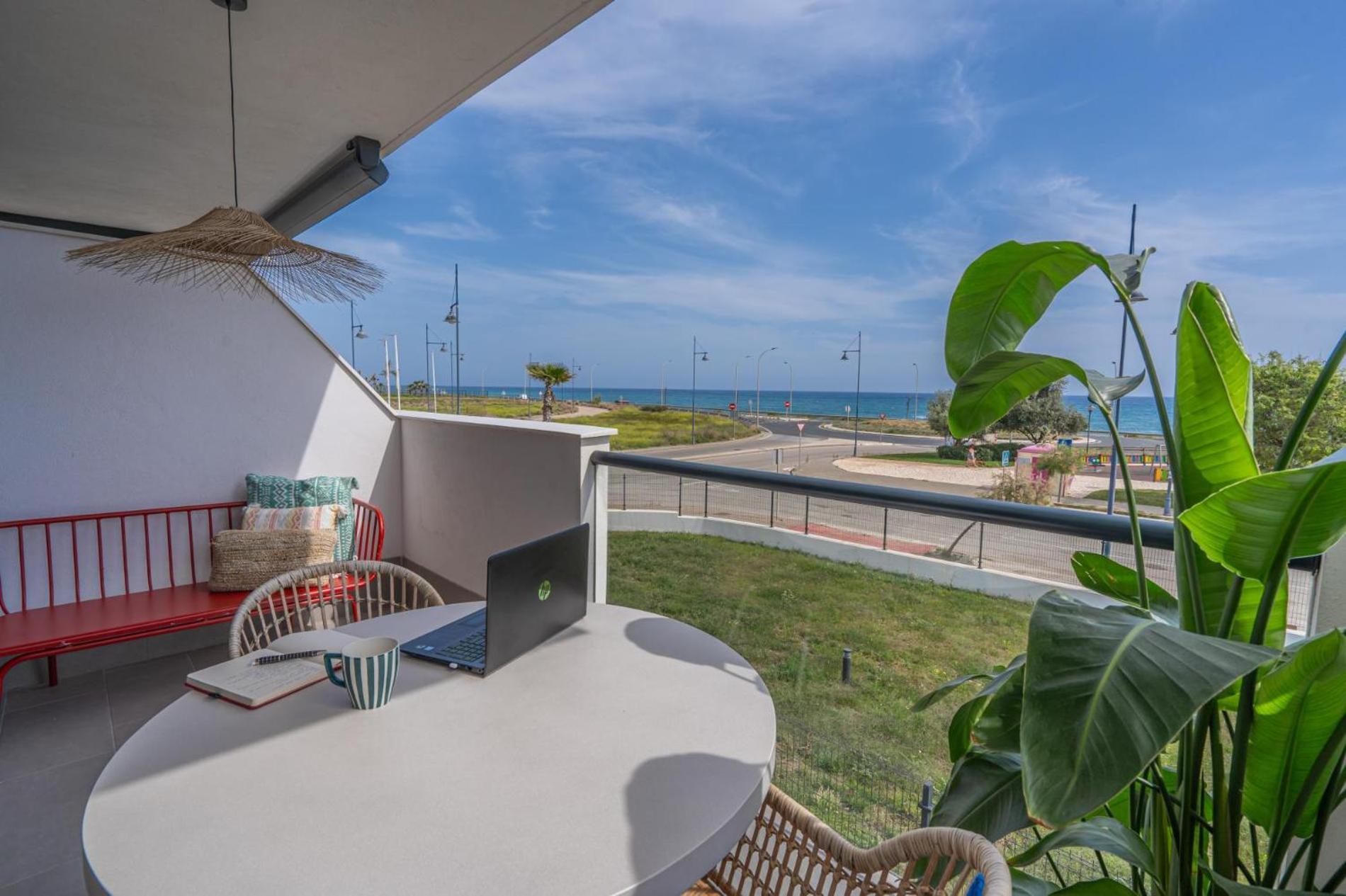 Heima In Front Of The Sea Apartment Malaga Luaran gambar